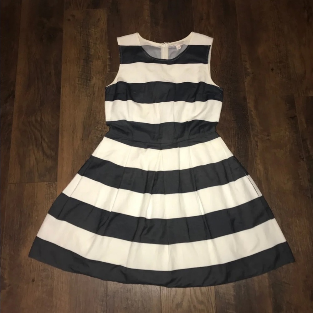 Dress - navy and white striped - flowy bottom